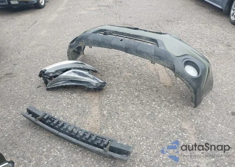 2018 Subaru Outback 3.6R Touring z USA, uszkodzony, nr VIN 4S4BSETC3J3350935